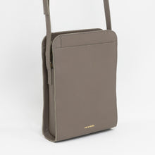 Load image into Gallery viewer, re:credo Noemi Shoulder Bag (Grey)